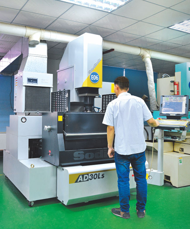 05CNC WIRE CUTTING.jpg